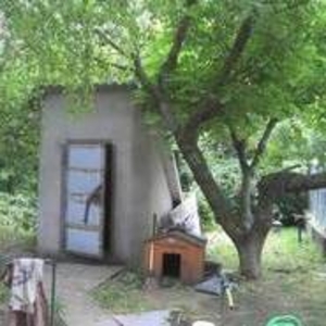 Продам загородный дом в Луганске возле реки