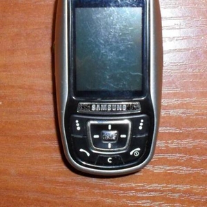 Продам мобильный телефон Samsung SGH-E350E
