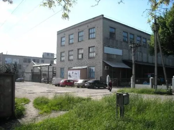 Продается производственная база в г. Луганске по ул.Лутугинская 10