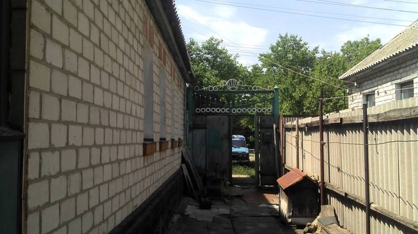 Продажа дома Луганск,  Артемовский район,  Известковая 4