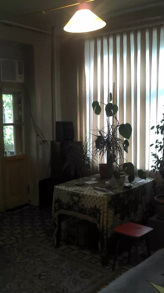 Продажа трехкомнатной квартиры в Луганске район 7-й поликлиники 2