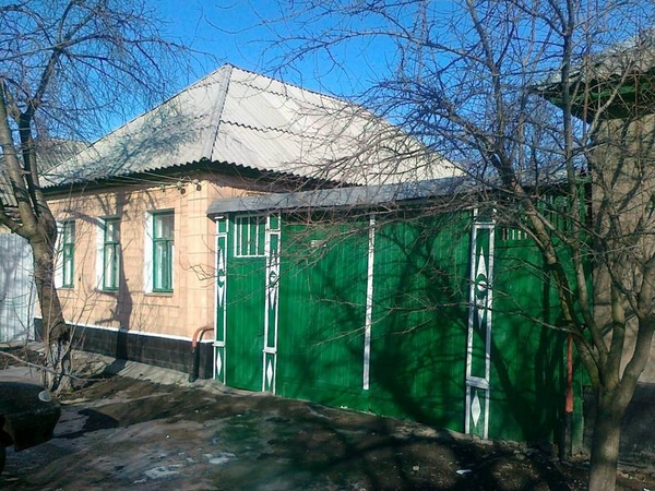 Продается дом в Луганске,  по ул.Достоевского 5