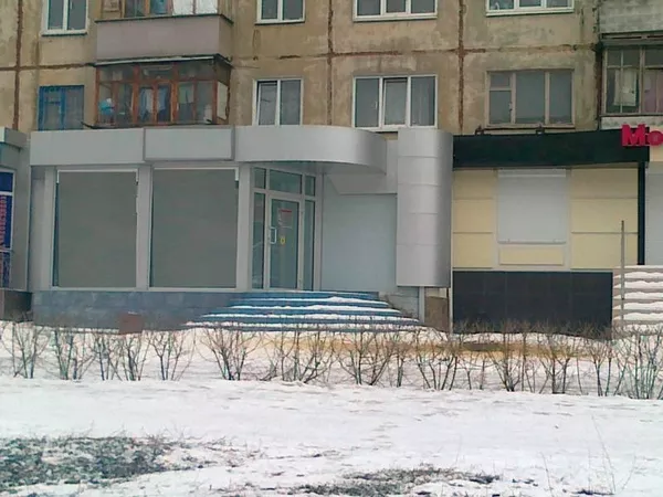 Продам торгово-офисные площади в Луганске